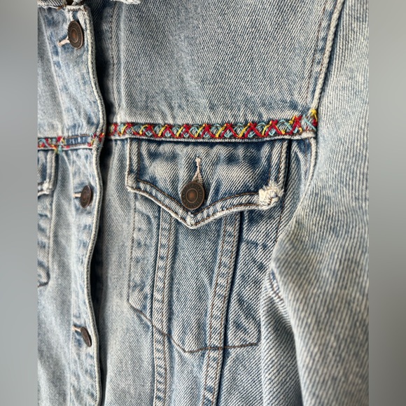 Vintage Embroidered Denim Jacket ASO Rory Gilmore - Picture 6 of 10